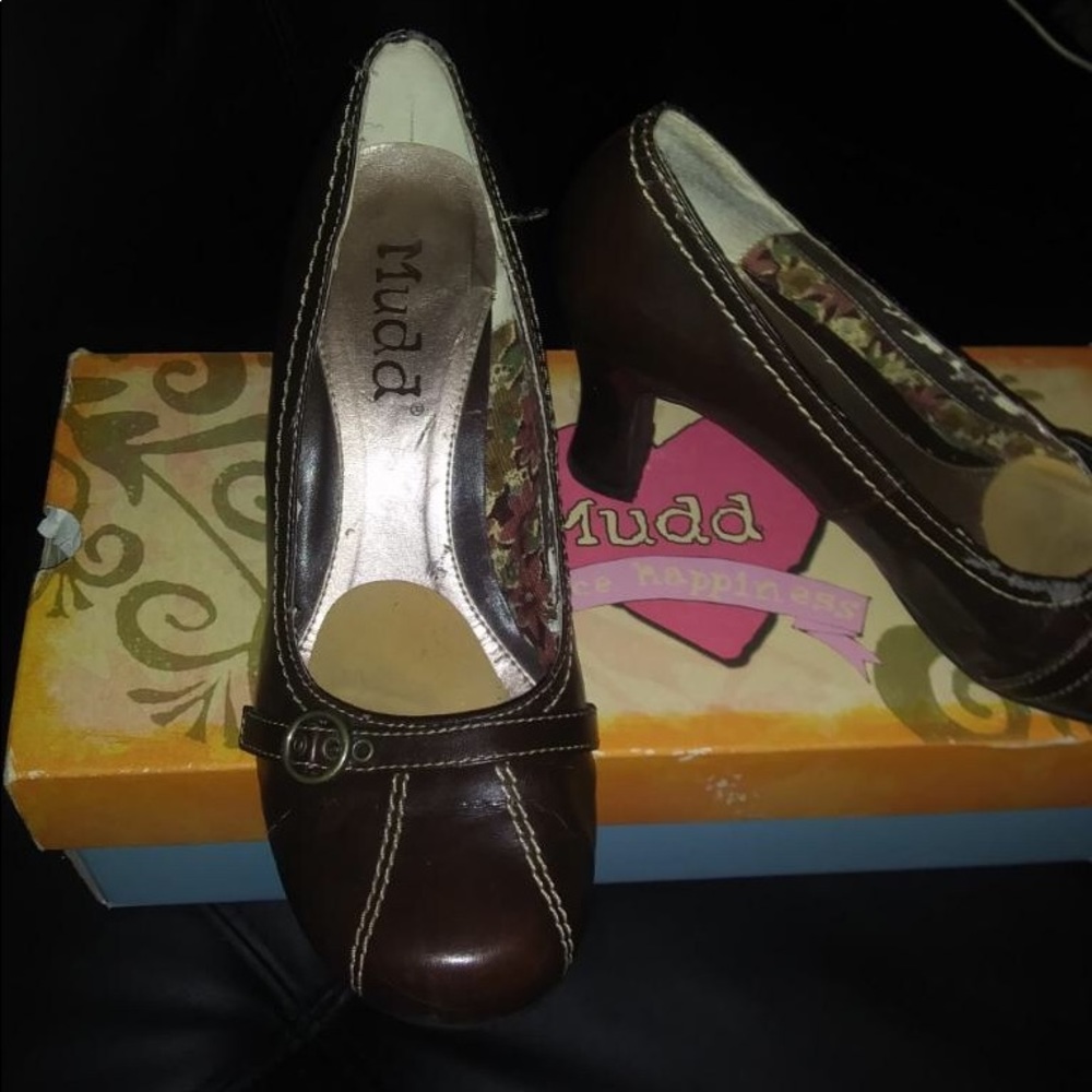 Shoes - Great/Good Condition